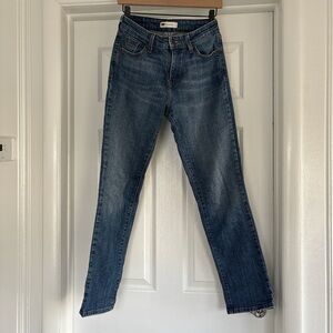 Women's Blue Jeans